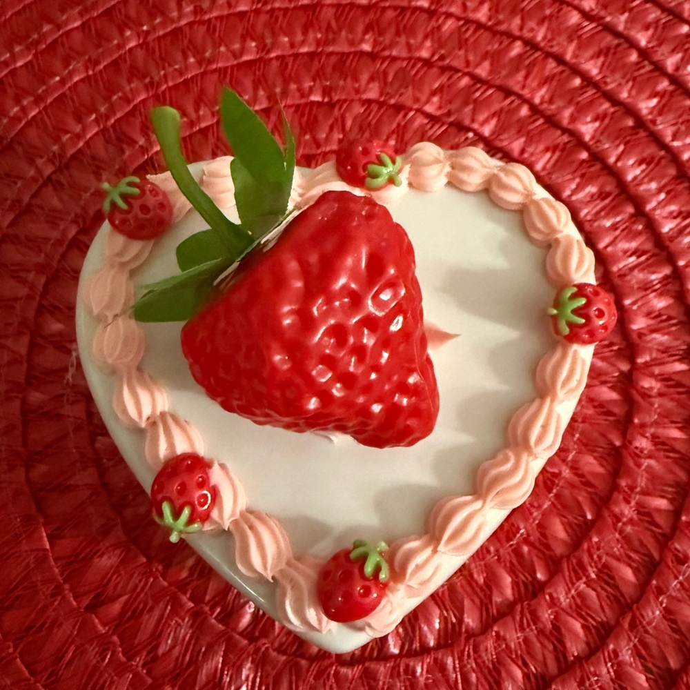 Heart-Shaped Strawberry Cake Trinket Box